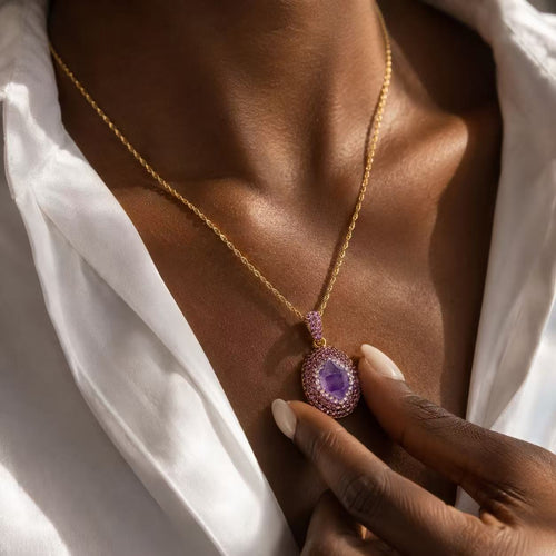 Amethyst Crystal Pendant Necklace Purple Gemstone Statement Jewelry Elegant Amethyst Pendant Necklace with Gold Chain and Rhinestones for Women's Fashion Jewelry