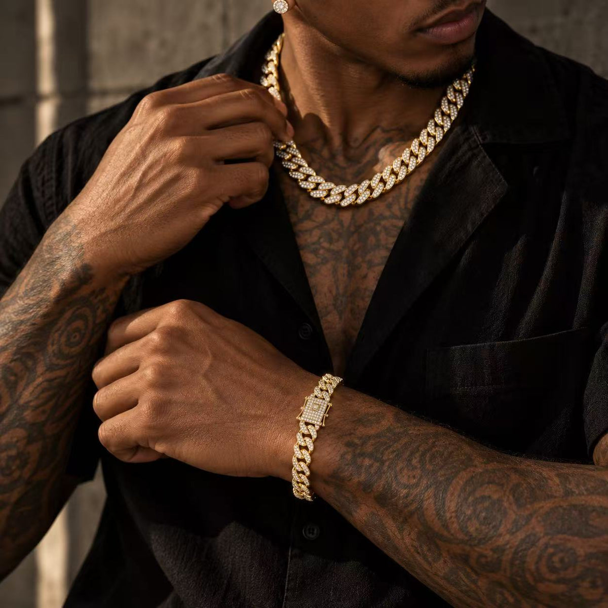 Cuban Link Chain Bracelet for Men - Sleek & Bold Accessory for Everyday Wear