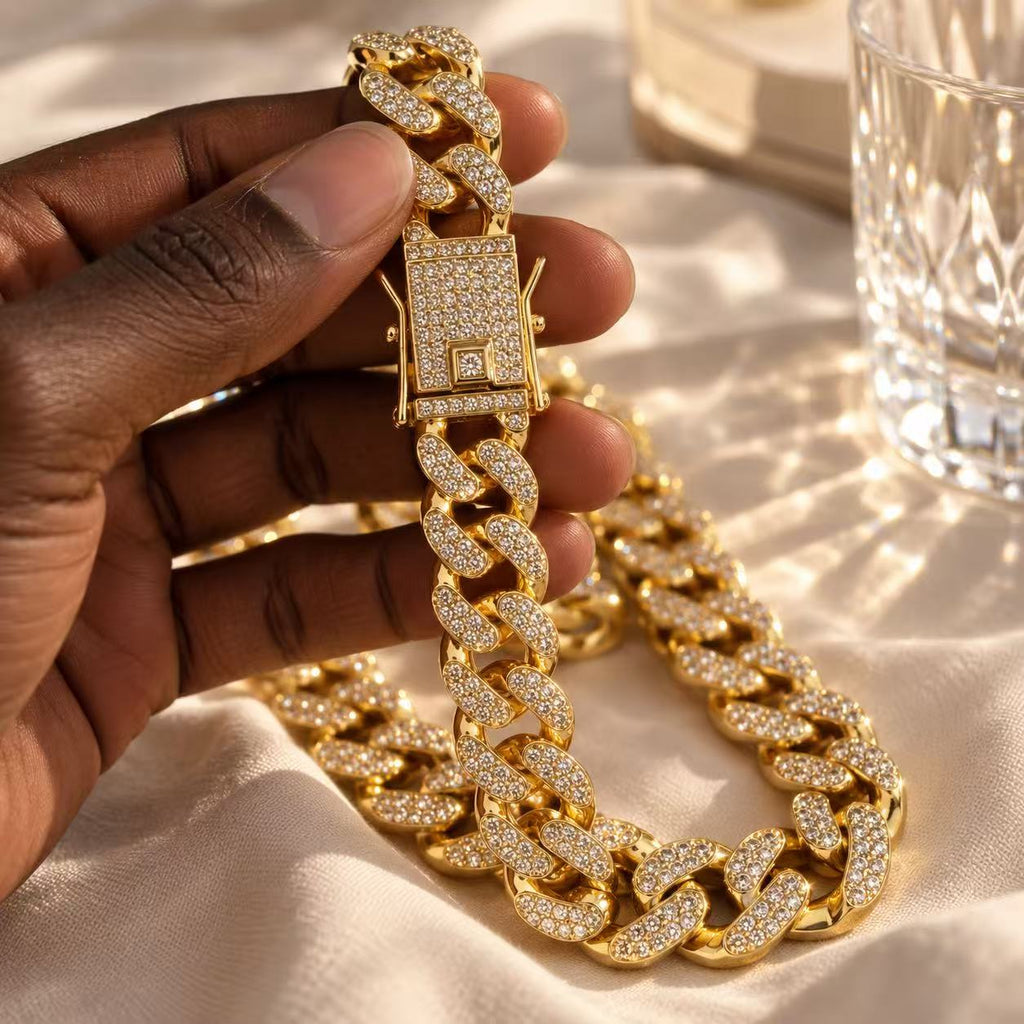 Cuban Link Chain Necklace for Men - Bold & Elegant Design - Perfect for Everyday Wear