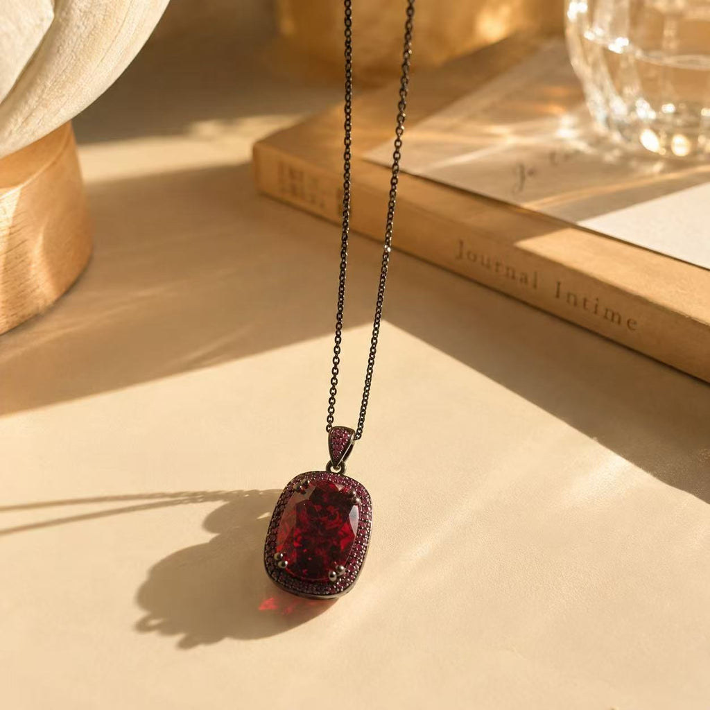 Red Crystal Pendant Necklace for Women Elegant Red Garnet Pendant Necklace with Black Chain for Women's Fashion Jewelry