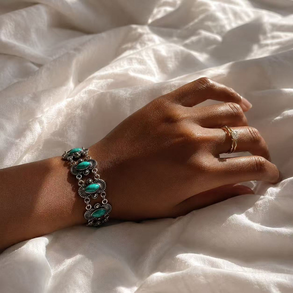 Elegant Turquoise Stone Bracelet with Intricate Silver Design for Women's Fashion Accessory
