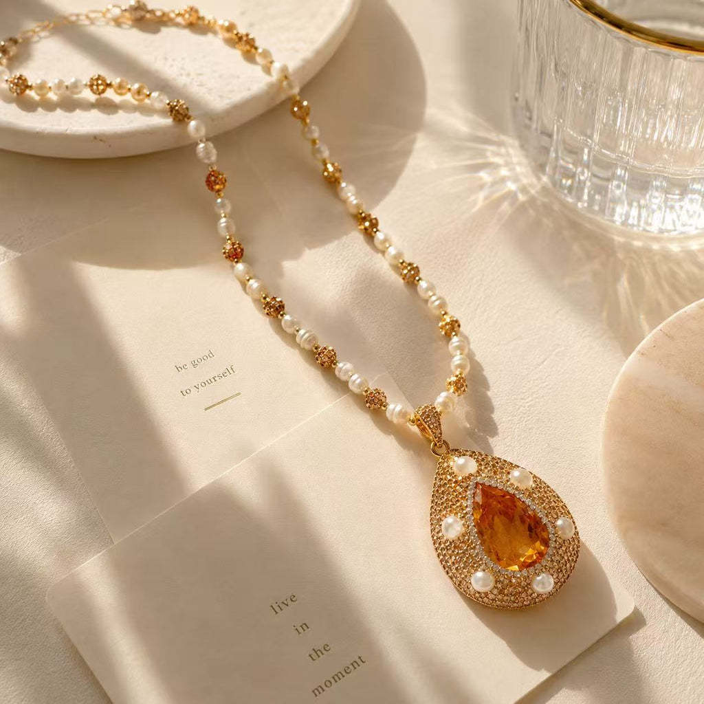 Elegant Pearl & Gold Teardrop Pendant Necklace with Amber Stone for Women's Fashion Jewelry