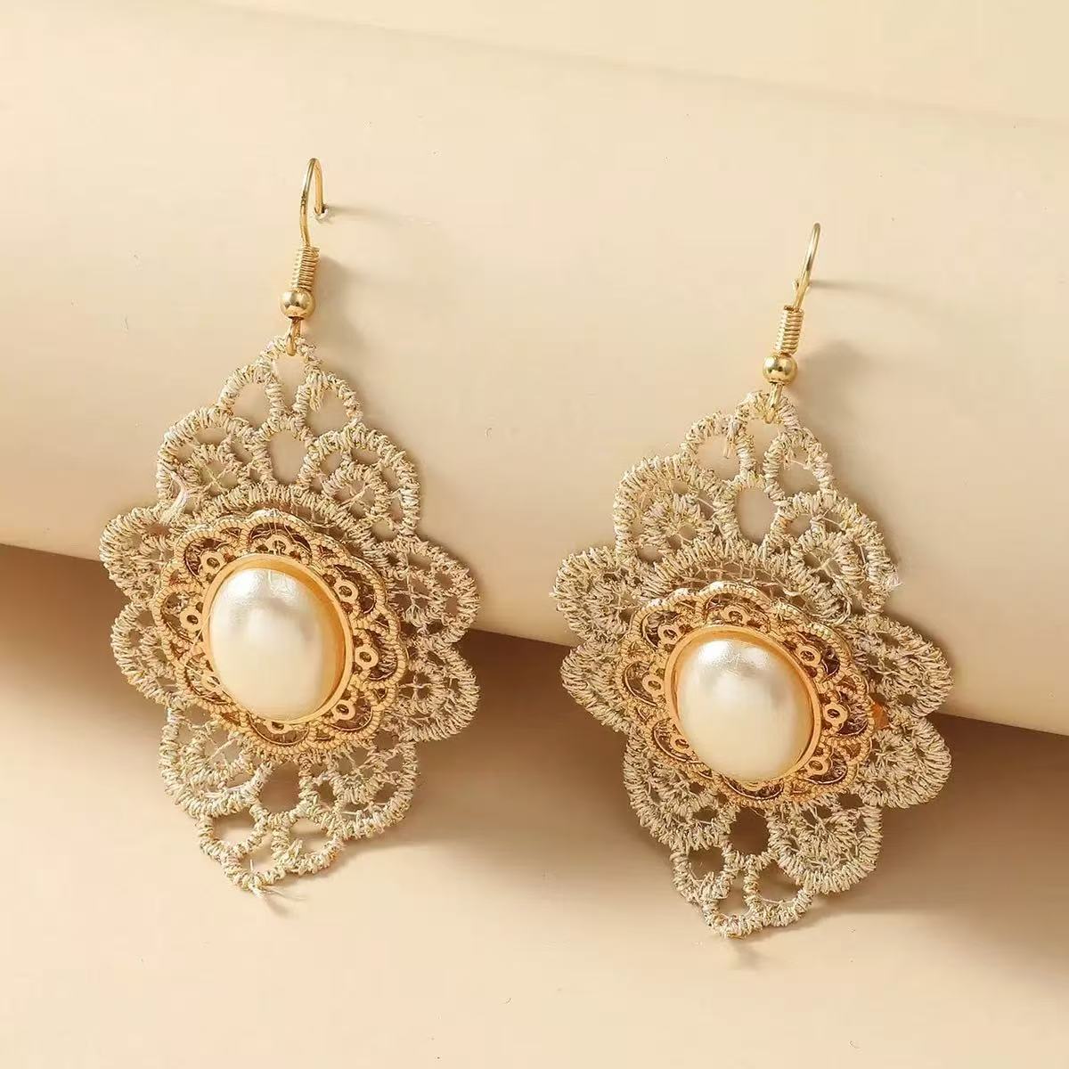 Vintage Gothic Lace Drop Earrings – Black & Ivory Statement Dangle Earrings, Crystal-Inspired Boho Jewelry for Halloween & Everyday Style