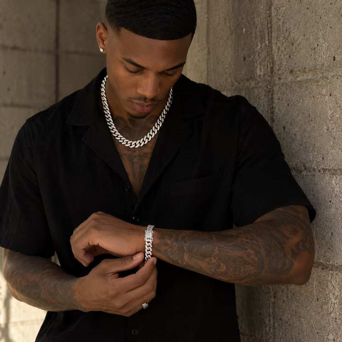 Cuban Link Chain Bracelet for Men - Sleek & Bold Accessory for Everyday Wear