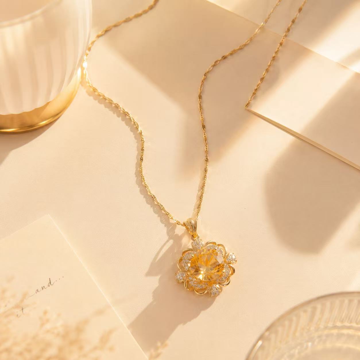 Golden Flower Crystal Pendant Necklace Elegant Gold Flower Pendant Necklace with Yellow Gemstone and Sparkling Accents for Women's Jewelry