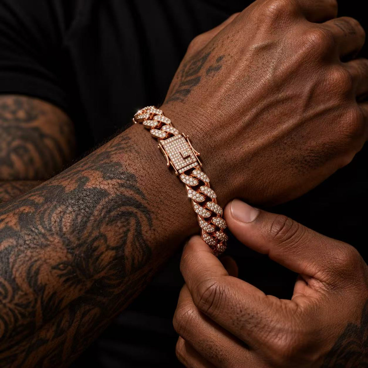 Cuban Link Chain Bracelet for Men - Sleek & Bold Accessory for Everyday Wear