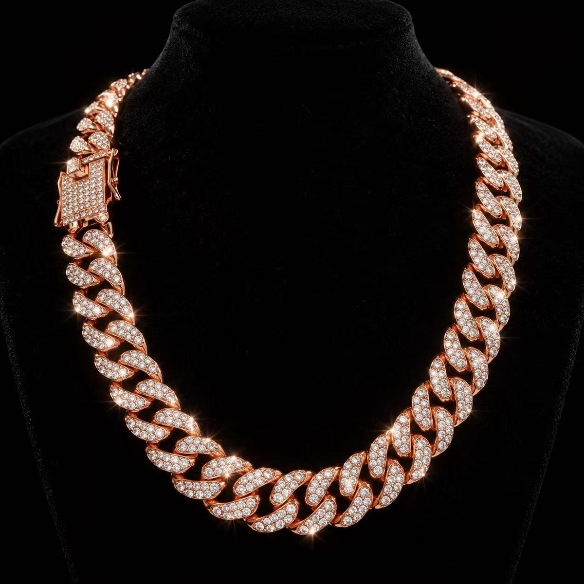 Cuban Link Chain Necklace for Men - Bold & Elegant Design - Perfect for Everyday Wear