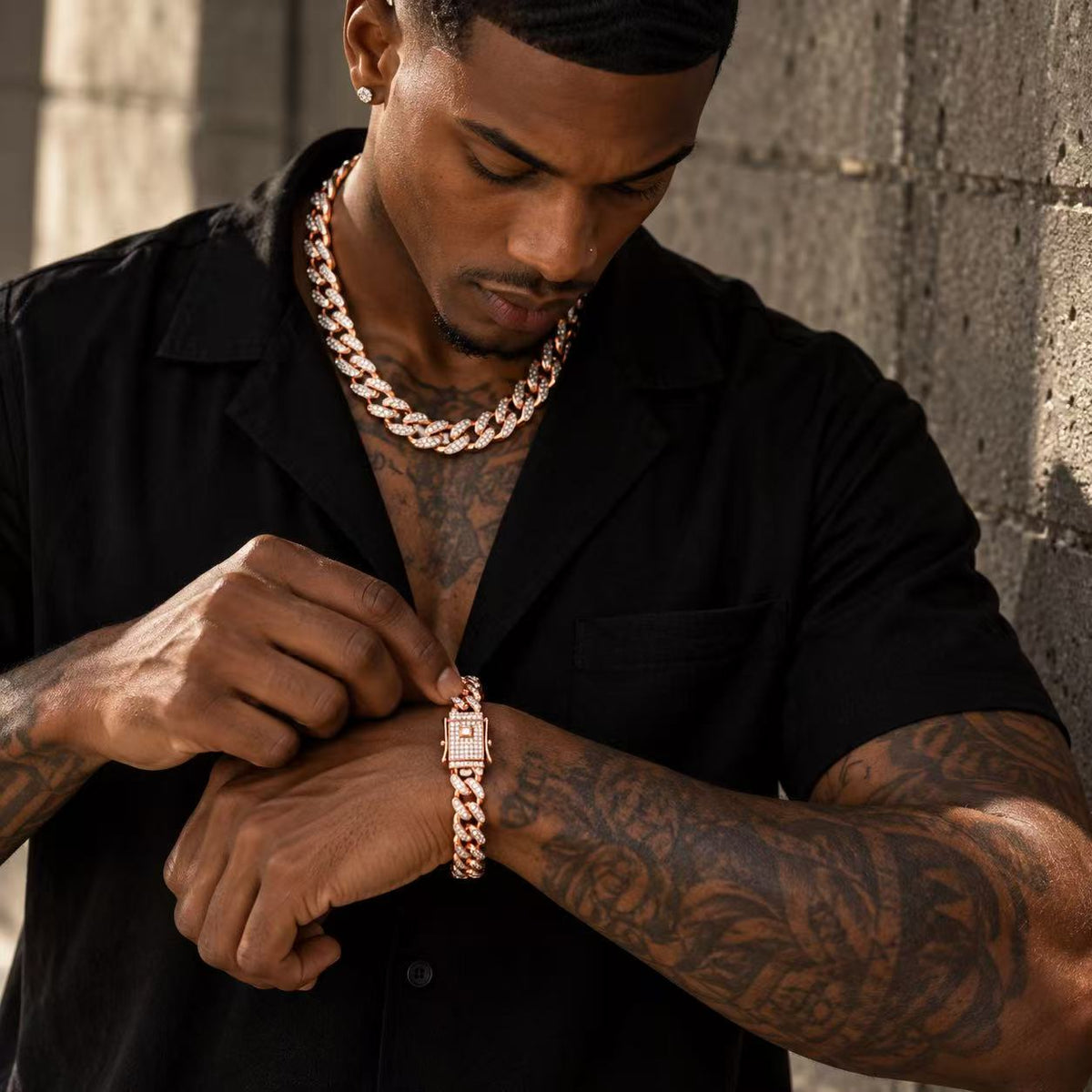 Cuban Link Chain Bracelet for Men - Sleek & Bold Accessory for Everyday Wear