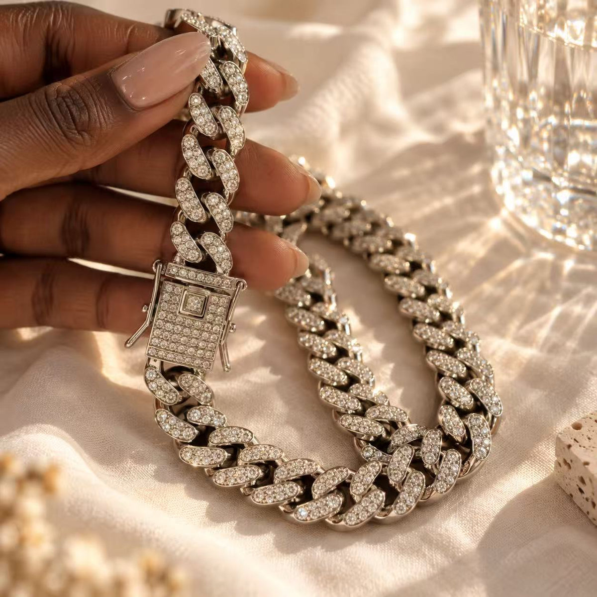 Cuban Link Chain Necklace for Men - Bold & Elegant Design - Perfect for Everyday Wear