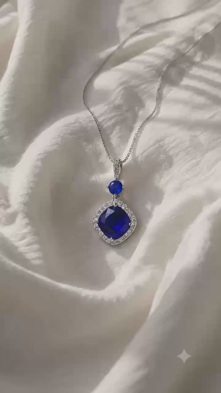 Royal Blue Crystal Pendant Necklace Elegant Blue Sapphire Pendant Necklace with Rhinestone Accents and Delicate Chain Design